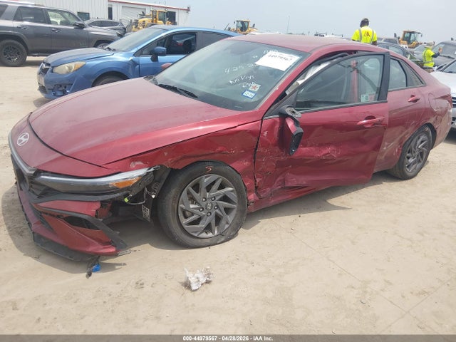 Hyundai ELANTRA Sel