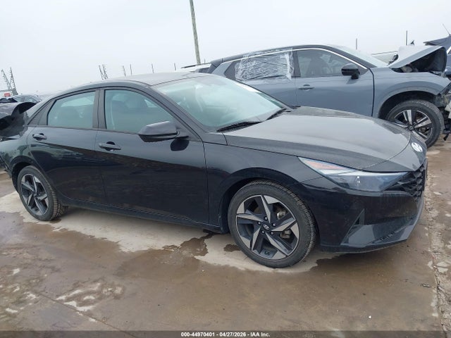 Hyundai ELANTRA Sel