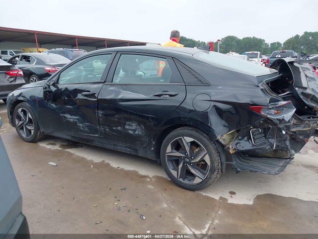 Hyundai ELANTRA Sel