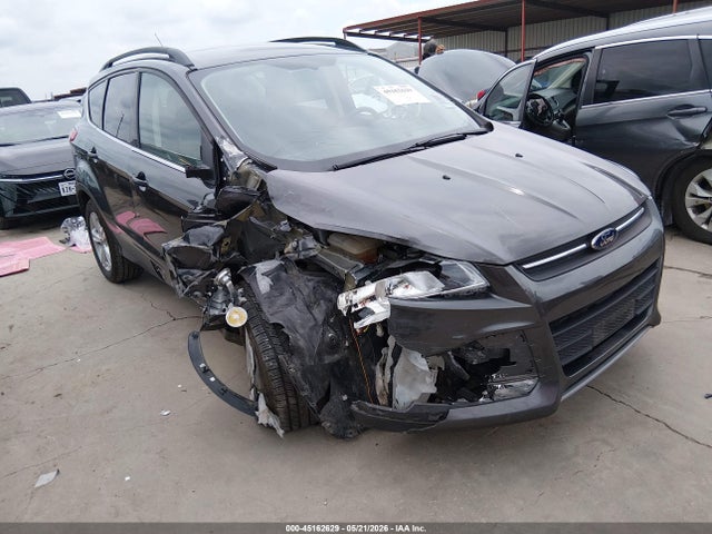 Salvage Ford Escape Image
