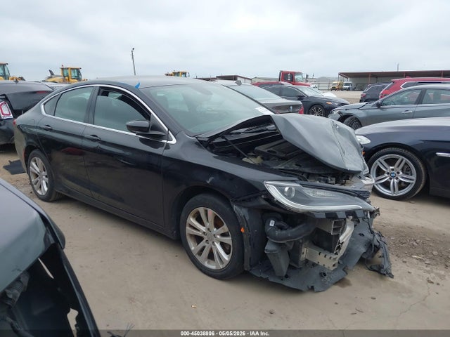 Salvage Chrysler 200 Image