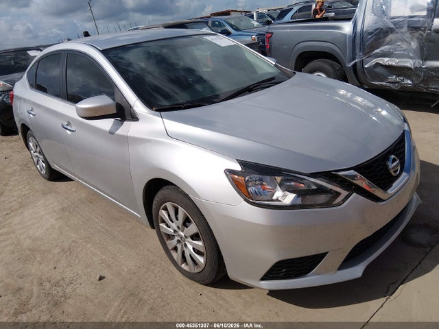 Salvage Nissan Sentra Image