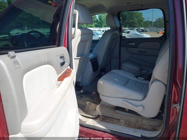 Chevrolet Suburban 1500 Lt