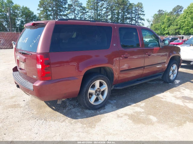 Chevrolet Suburban 1500 Lt