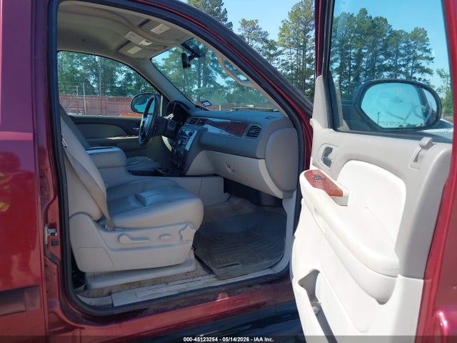 Chevrolet Suburban 1500 Lt