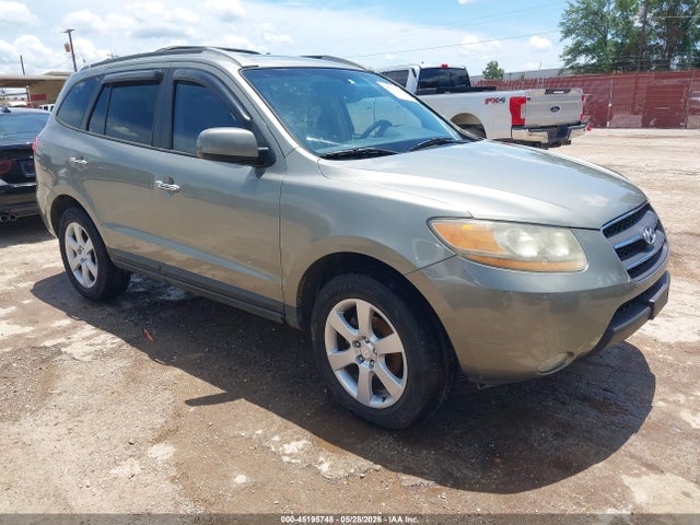 Salvage Hyundai SANTA FE Image