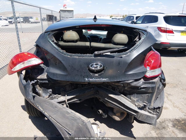Hyundai VELOSTER