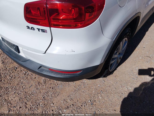 Volkswagen Tiguan S