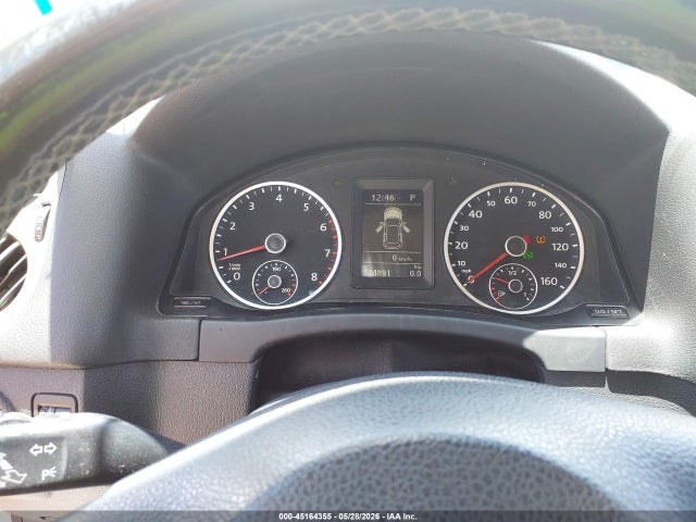 Volkswagen Tiguan S