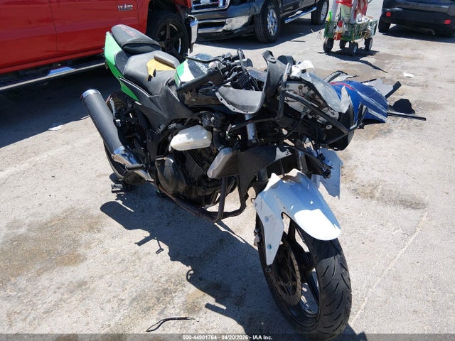 Salvage Kawasaki Ex250 Image