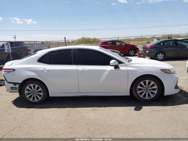 Toyota Camry Le