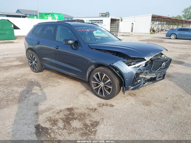 Salvage Volvo XC60 Image