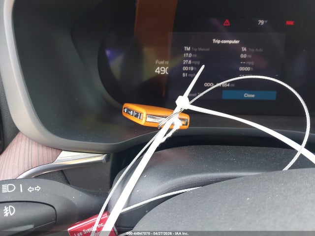 Volvo XC60 B5 Plus Dark Theme
