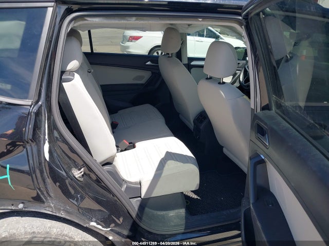 Volkswagen Tiguan 2.0t S