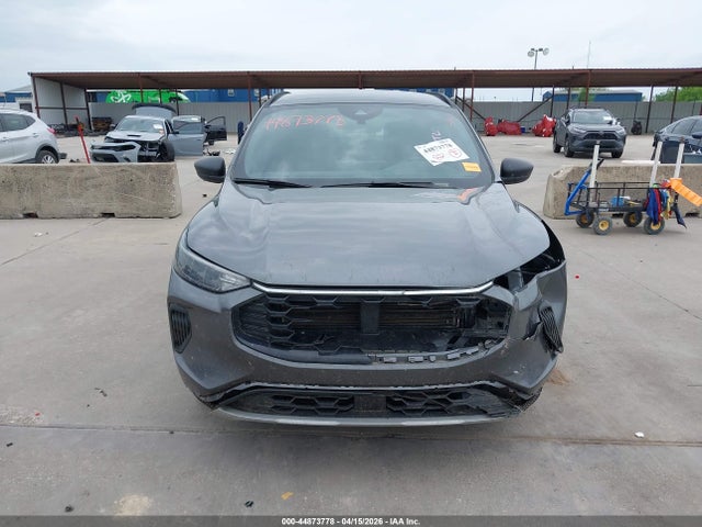 Ford Escape St-line