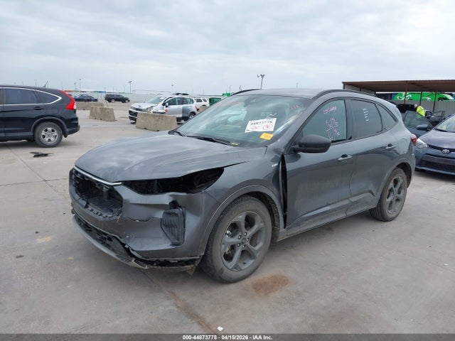 Ford Escape St-line