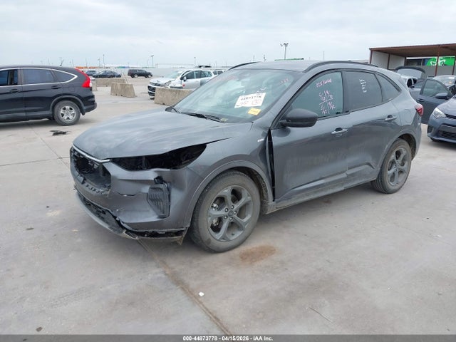 Ford Escape St-line