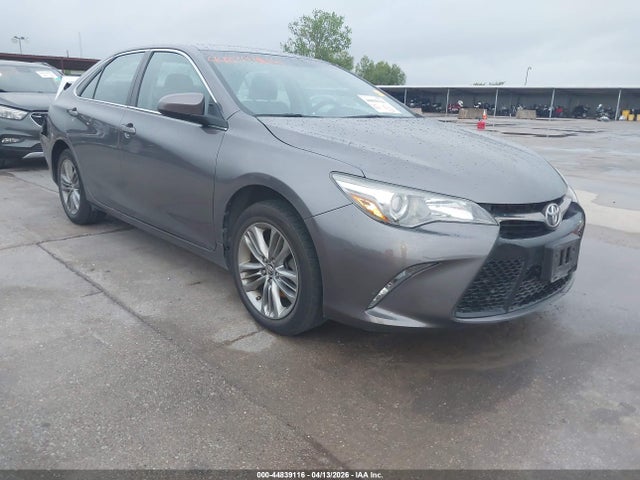 Salvage Toyota Camry Image