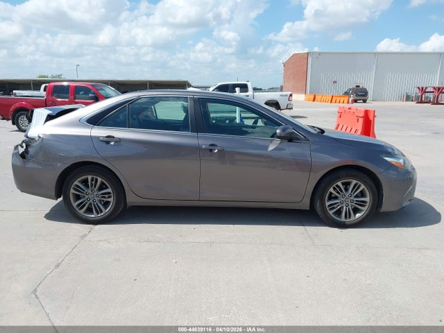 Toyota Camry Se