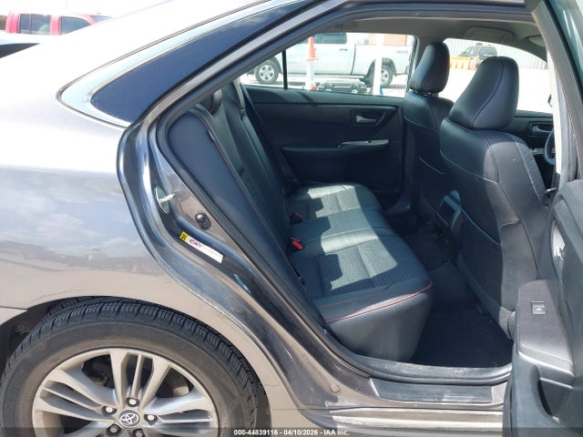 Toyota Camry Se