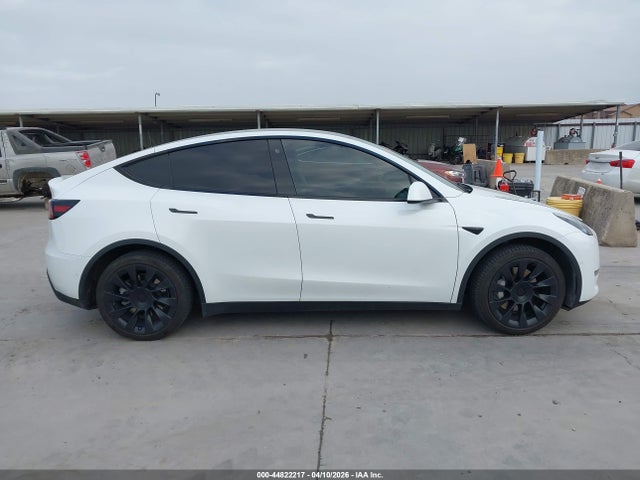 Tesla Model Y Long Range Dual Motor All-wheel Drive