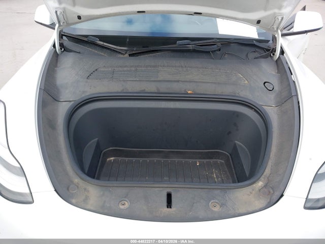 Tesla Model Y Long Range Dual Motor All-wheel Drive