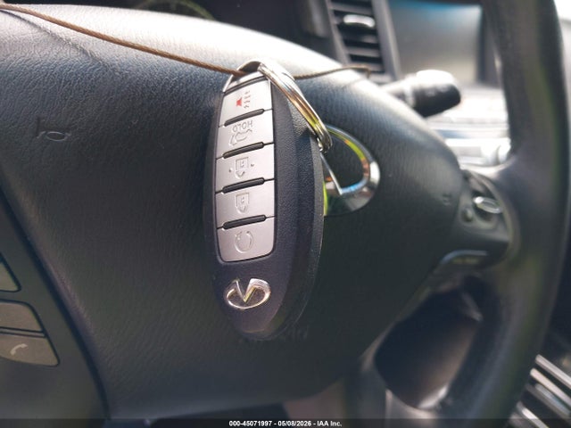 INFINITI Qx