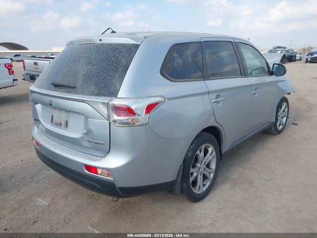 Mitsubishi Outlander Se
