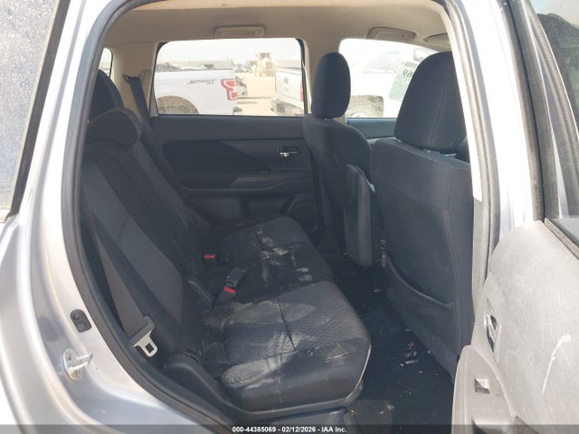 Mitsubishi Outlander Se
