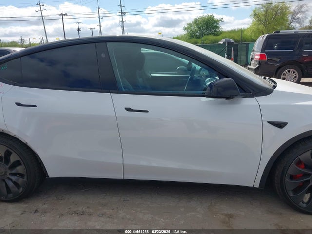 Tesla Model Y Performance Dual Motor All-wheel Drive