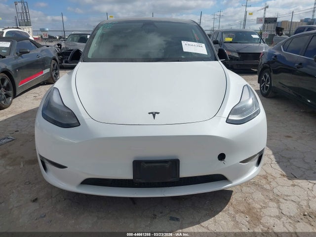 Tesla Model Y Performance Dual Motor All-wheel Drive