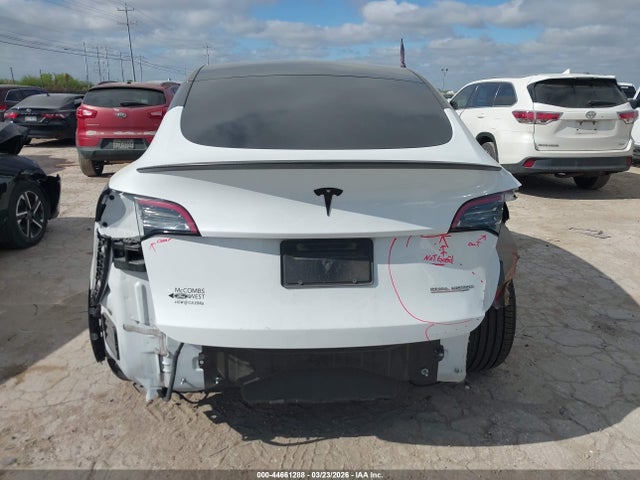 Tesla Model Y Performance Dual Motor All-wheel Drive