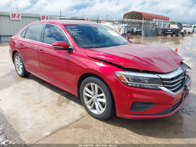 Salvage Volkswagen Passat Image