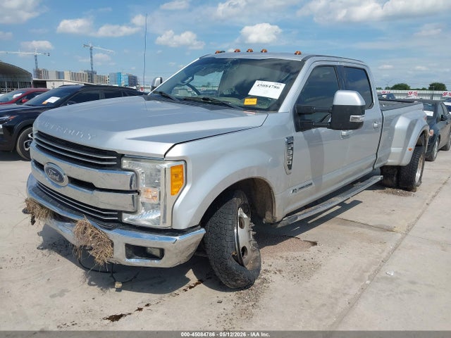 Ford F-350 Lariat