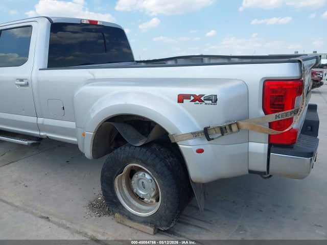 Ford F-350 Lariat