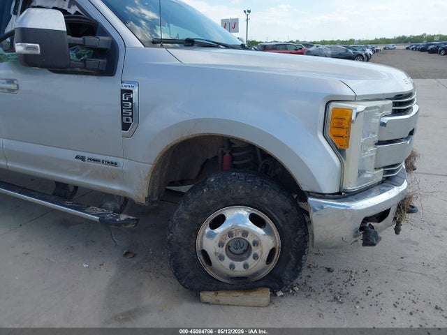 Ford F-350 Lariat