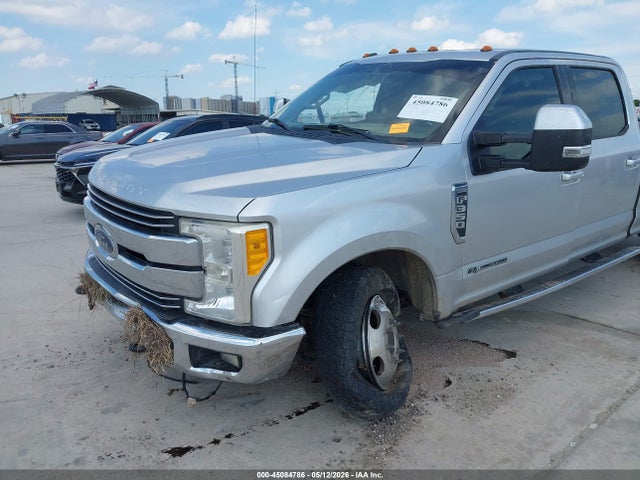 Ford F-350 Lariat