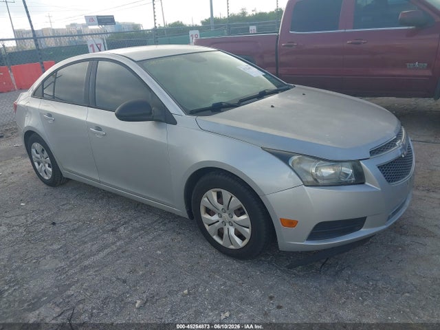 Salvage Chevrolet Cruze Image