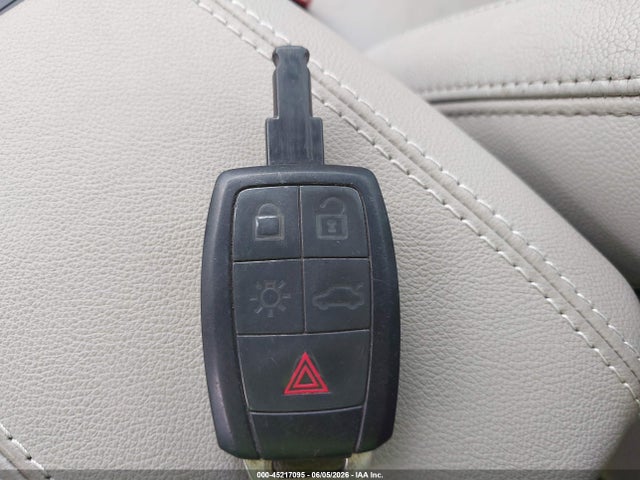 Volvo C70 T5