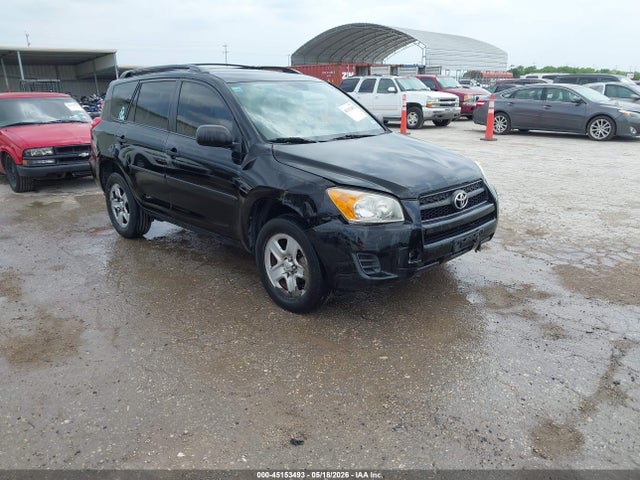 Salvage Toyota RAV4 Image