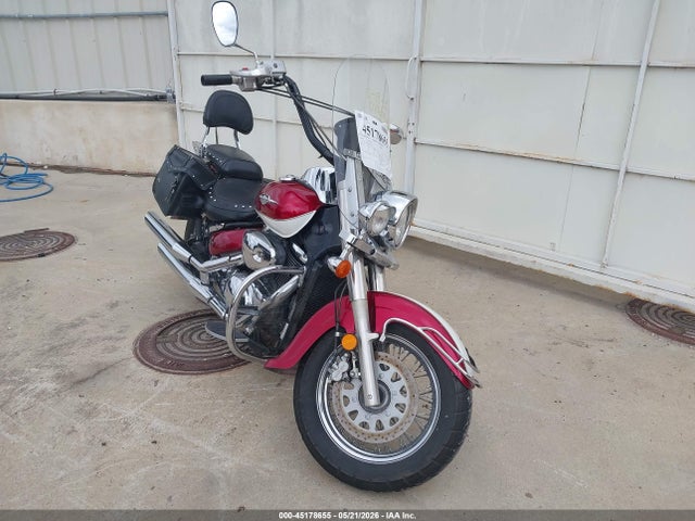 Salvage Suzuki Vl800 Image