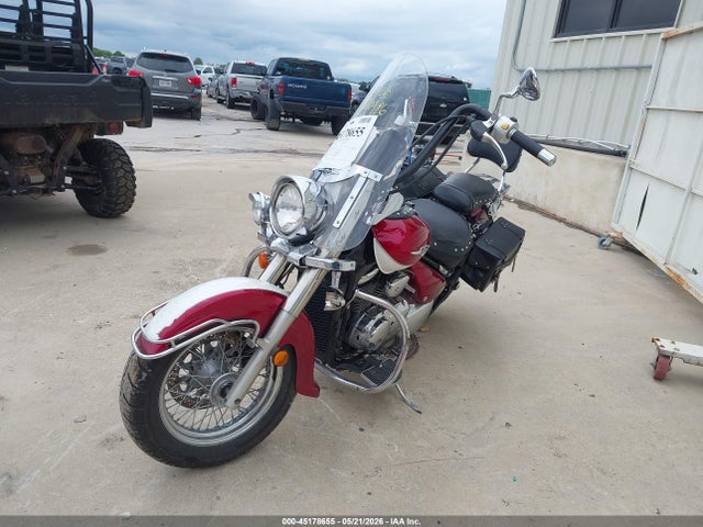 Suzuki Vl800
