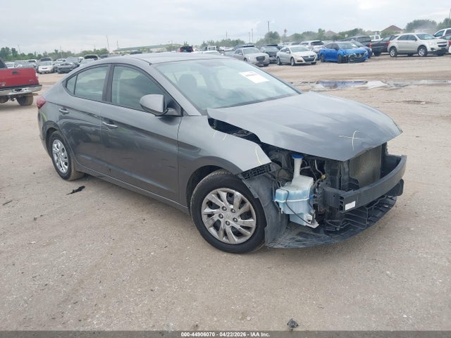 Salvage Hyundai ELANTRA Image