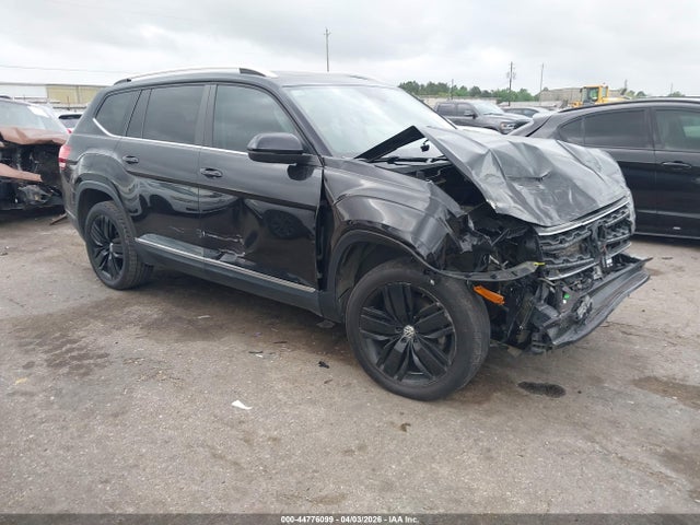 Salvage Volkswagen Atlas Image
