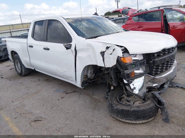 Salvage Chevrolet Silverado 1500 Image