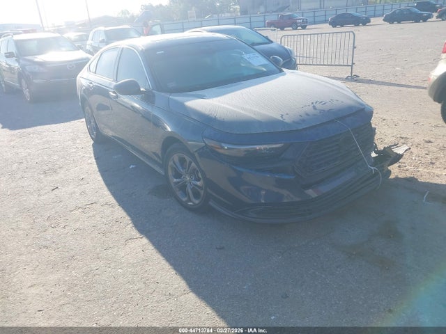 Salvage Honda Accord Image