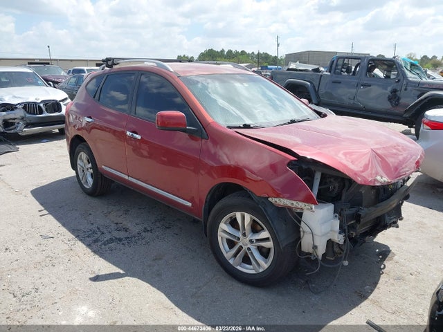 Salvage Nissan Rogue Image
