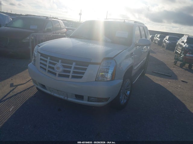 Cadillac Escalade Standard