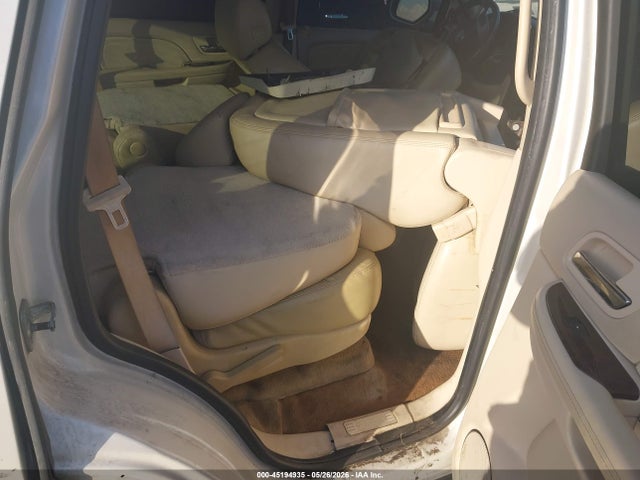 Cadillac Escalade Standard