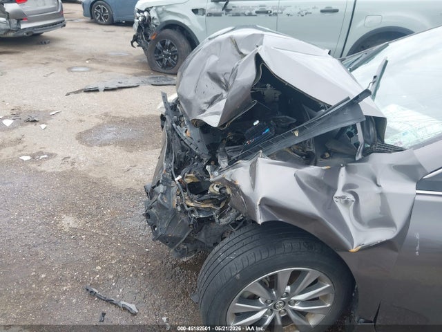 Toyota Camry Xle